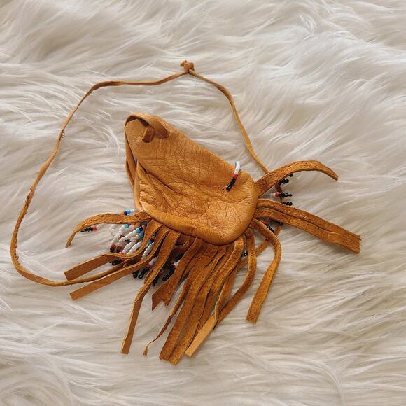Native American Leather Beaded Medicine Bag Pouch Necklace Fringe Southwestern - Picture 3 of 4